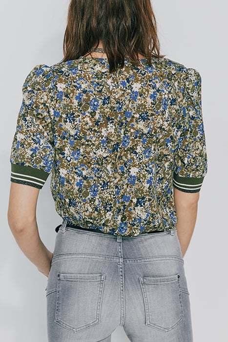 FLOWERY CAMOUFLAGE PRINT SHORT-SLEEVE TOP 2