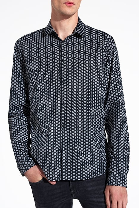 BLACK SKULL MOTIF SLIM SHIRT 1