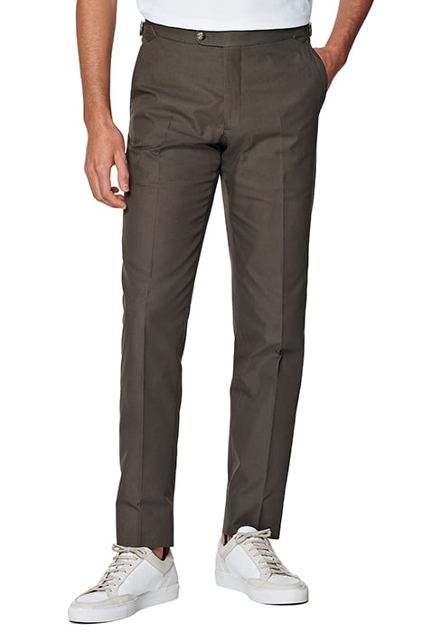 MID BROWN HAVANA SUIT 5