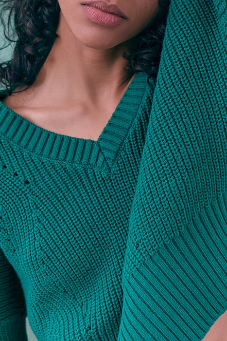 GREEN DECORATIVE KNIT V-NECK SWEATER 5