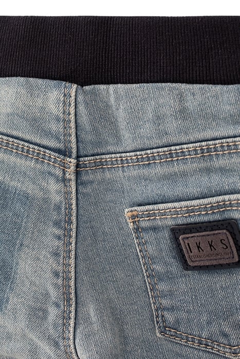 BABY BOYS’ BLUE JEANS WITH PRINT AND BADGE 4