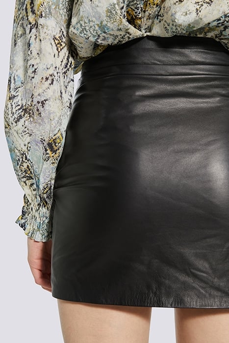 ZYRMA LEATHER SKIRT IN BLACK 5