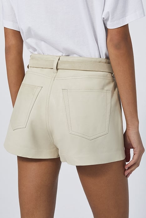 MOAE SHORT IN BEIGE 2