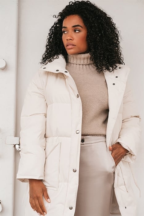APRIL PUFFER COAT MARROW 4