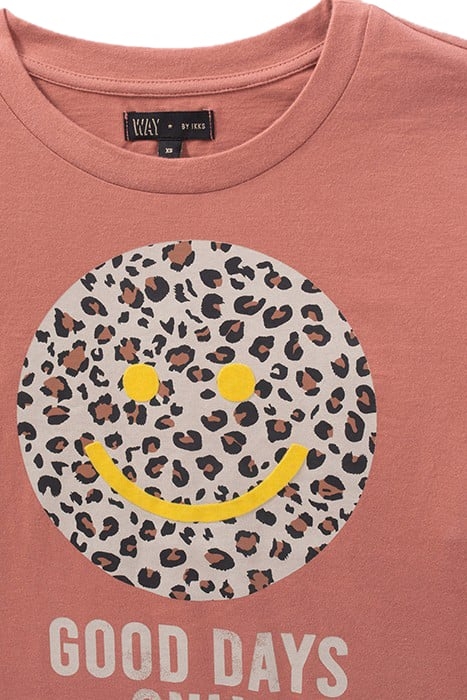 GIRLS’ TERRACOTTA T-SHIRT WITH SMILE ON LEOPARD BACKGROUND 3