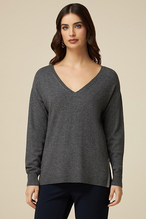 Cashmere blend v-neck sweater with rhinestones 1