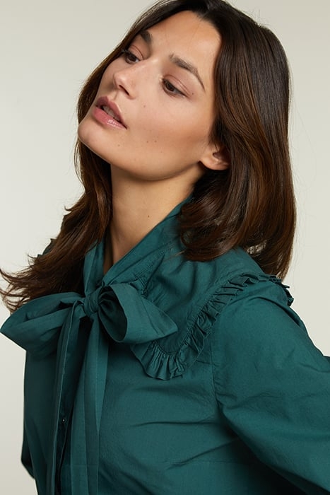 GREEN BLOUSE WITH BOW 4