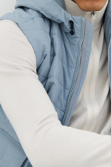HOLDEN | PADDED COMMUTER VEST CHALK BLUE 2