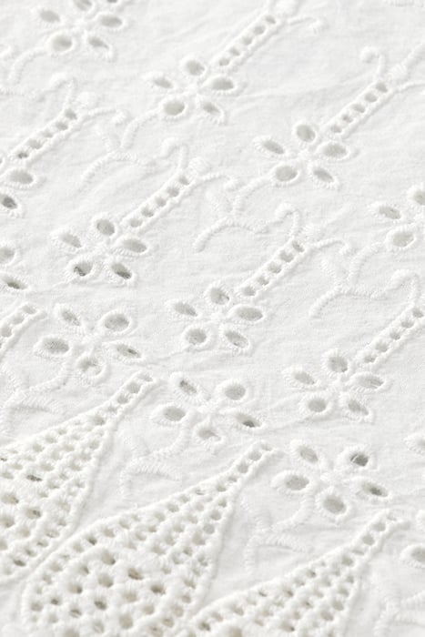 BRODERIE ANGLAISE TOP OFF WHITE 7