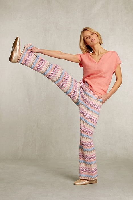 ORANGE V-NECK T-SHIRT 3