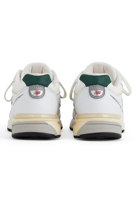 U990TC4 SNEAKERS IN CALCIUM 4