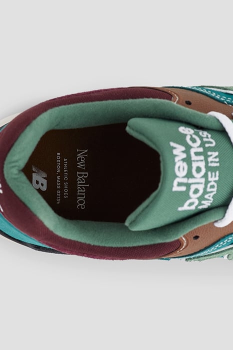 U997TB MADE IN USA SNEAKERS IN VINTAGE TEAL 8