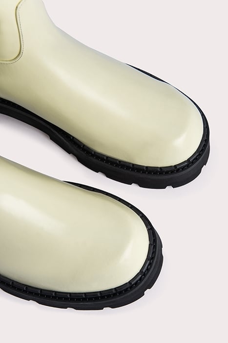 RUSSEL IVORY SOFT SEMI PATENT LEATHER IVORY 3