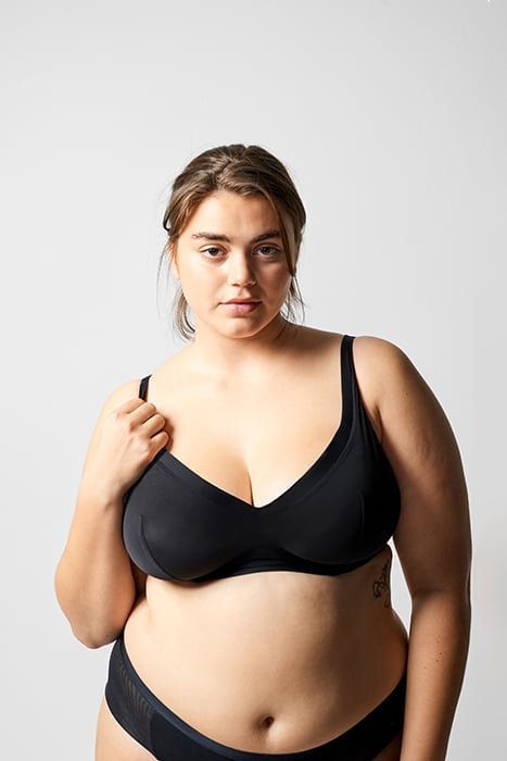 CO BRA UNDERW. PLUNGE TULLE BLACK 3