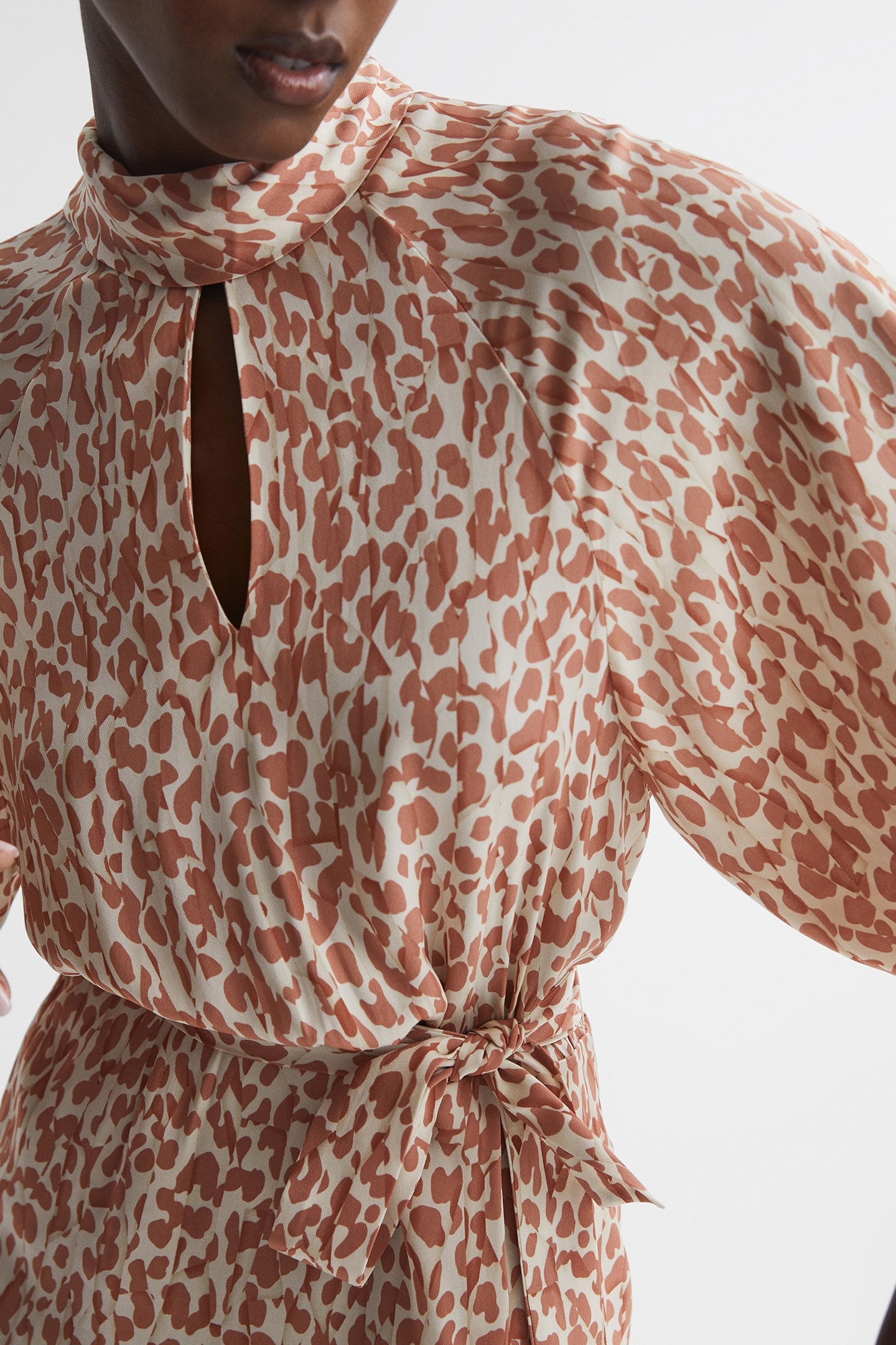 TEYA-ANIMAL PRINT SHORT F NEUTRAL 5