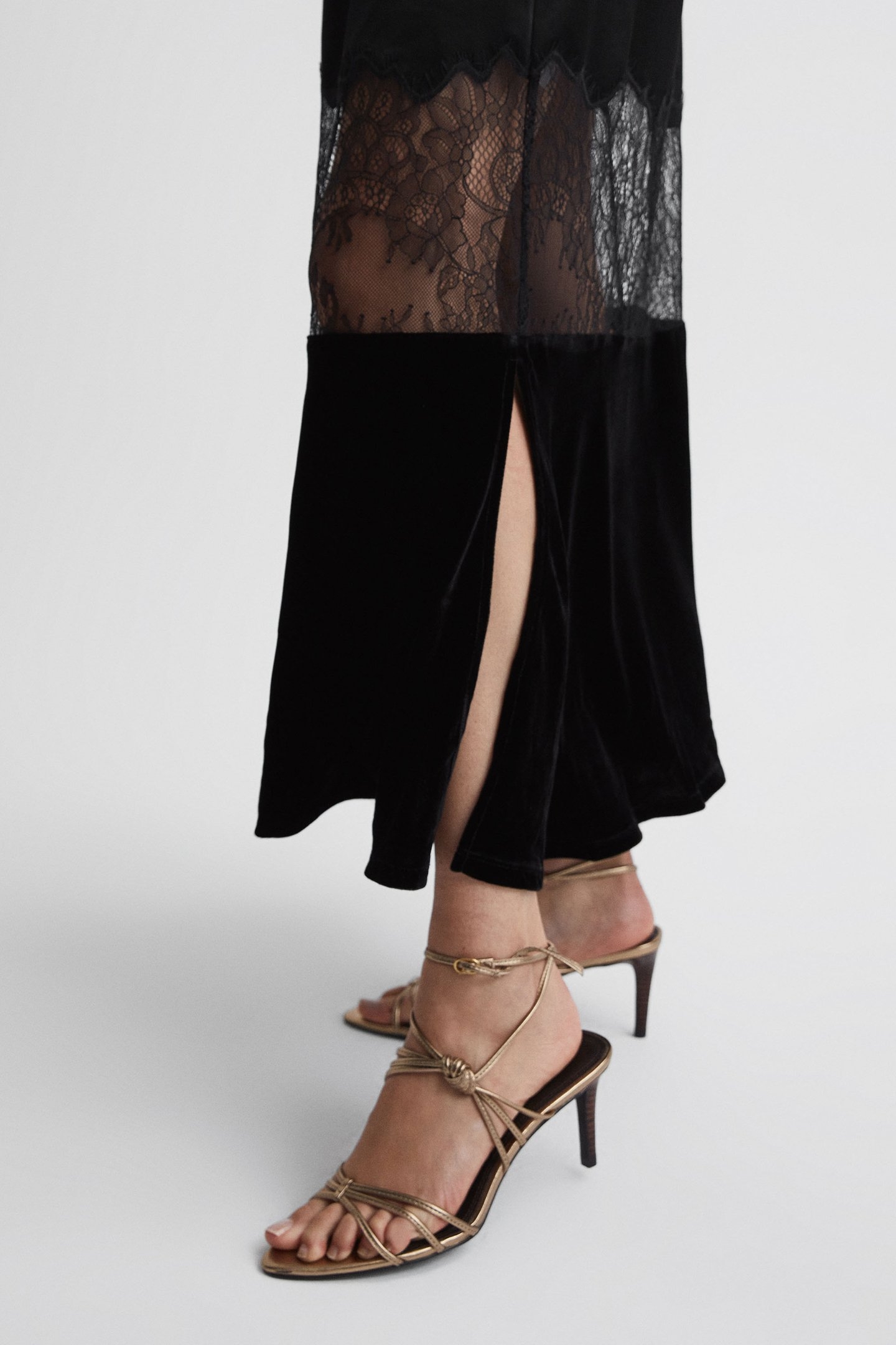 LACE PANEL MAXI BLACK 4