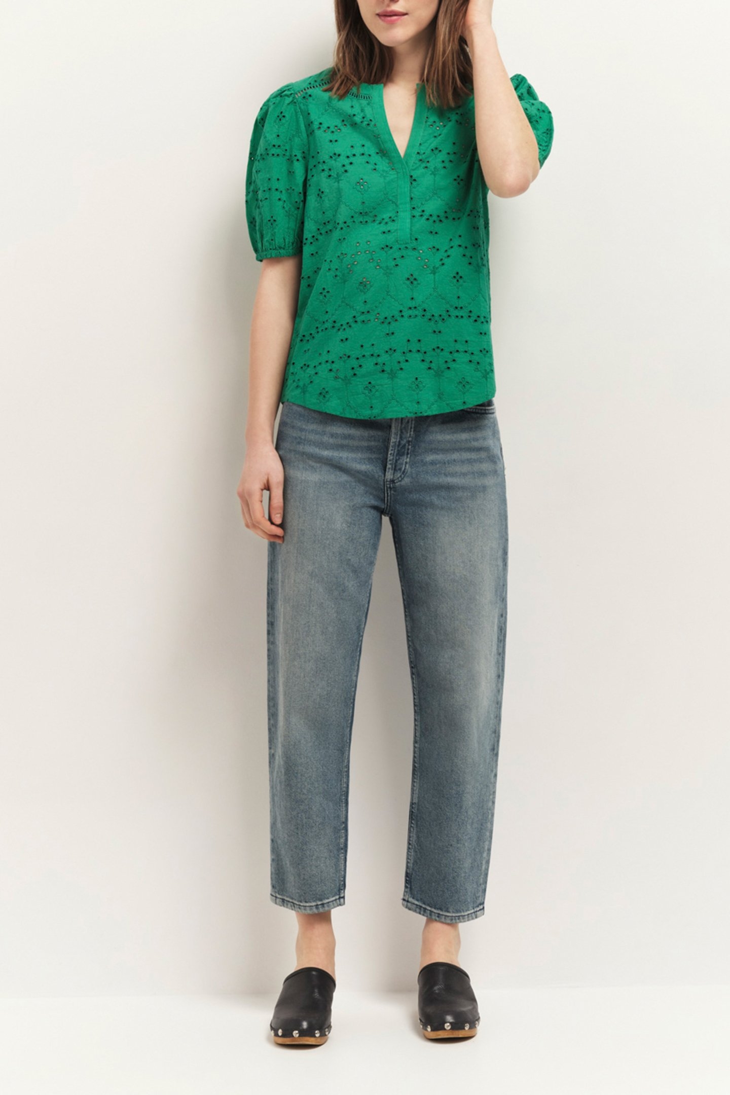 CARRYS - GREEN GRASS EMBROIDERED TOP GREEN 2