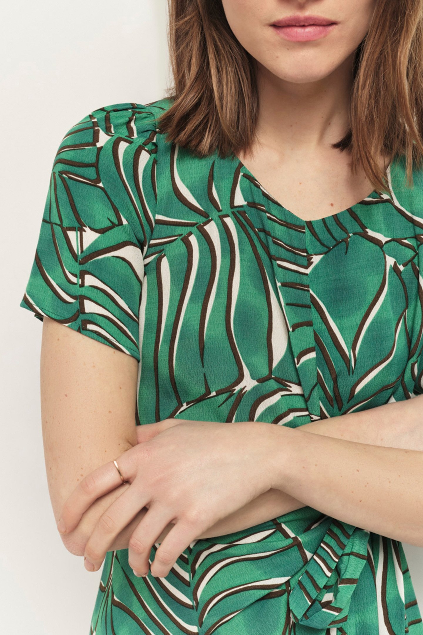 RAMI - GREEN GRASS DRESS WITH ARTY PALM PRINT GREEN 4