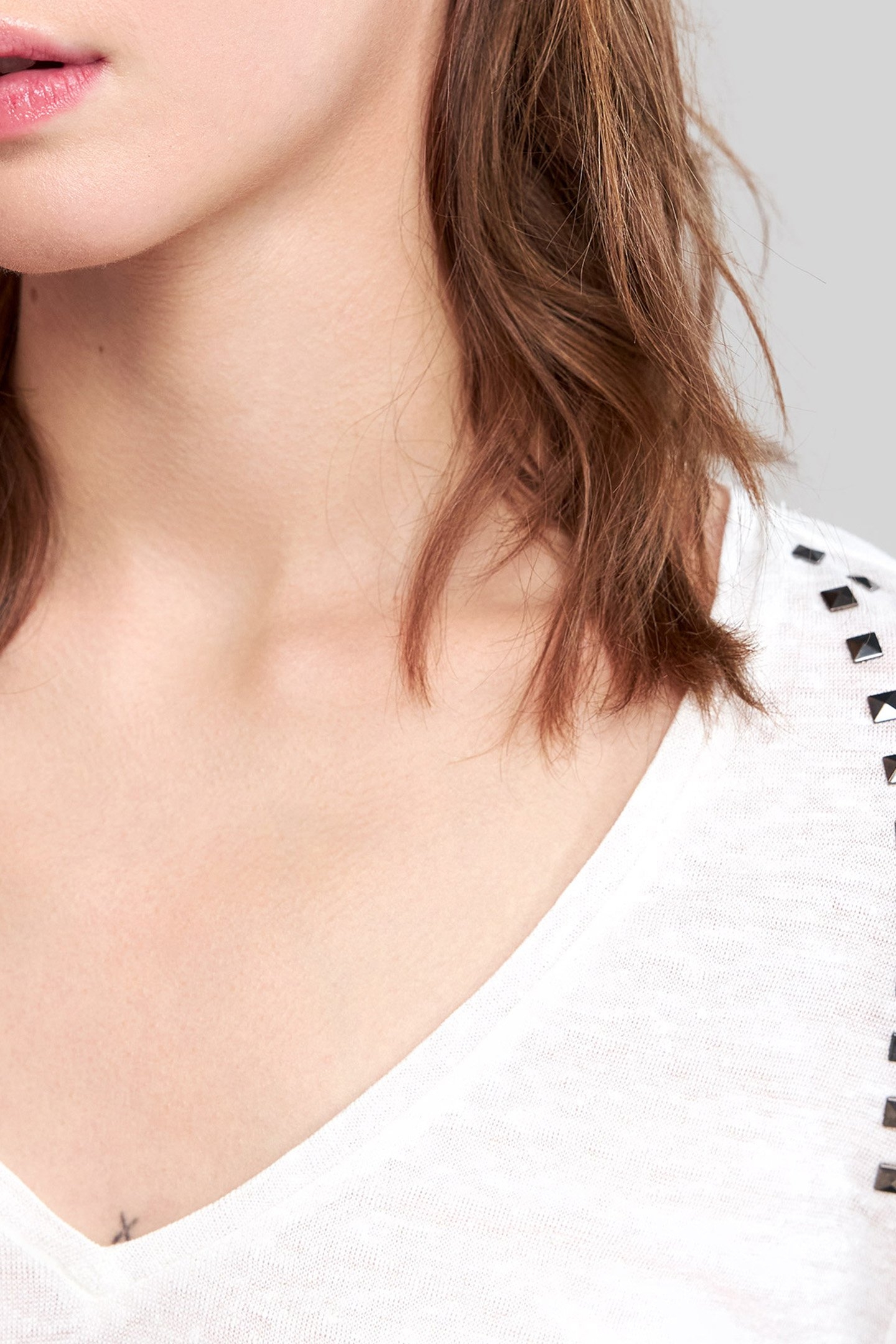 OFF.WHITE STUDDED FOIL LINEN T.SHIRT 4