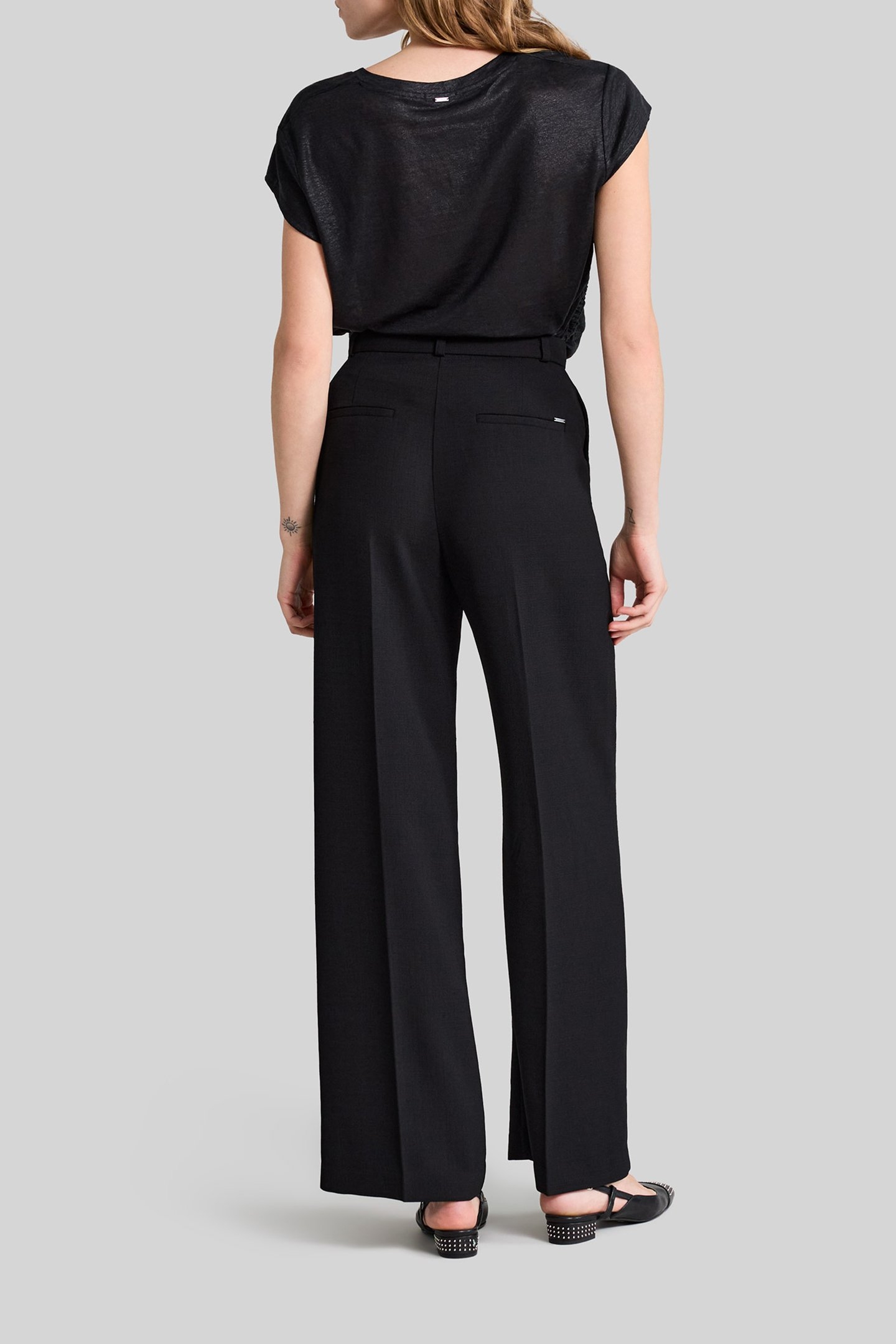 BLACK IRIDESCENT SOFT LINEN T-SHIRT 4