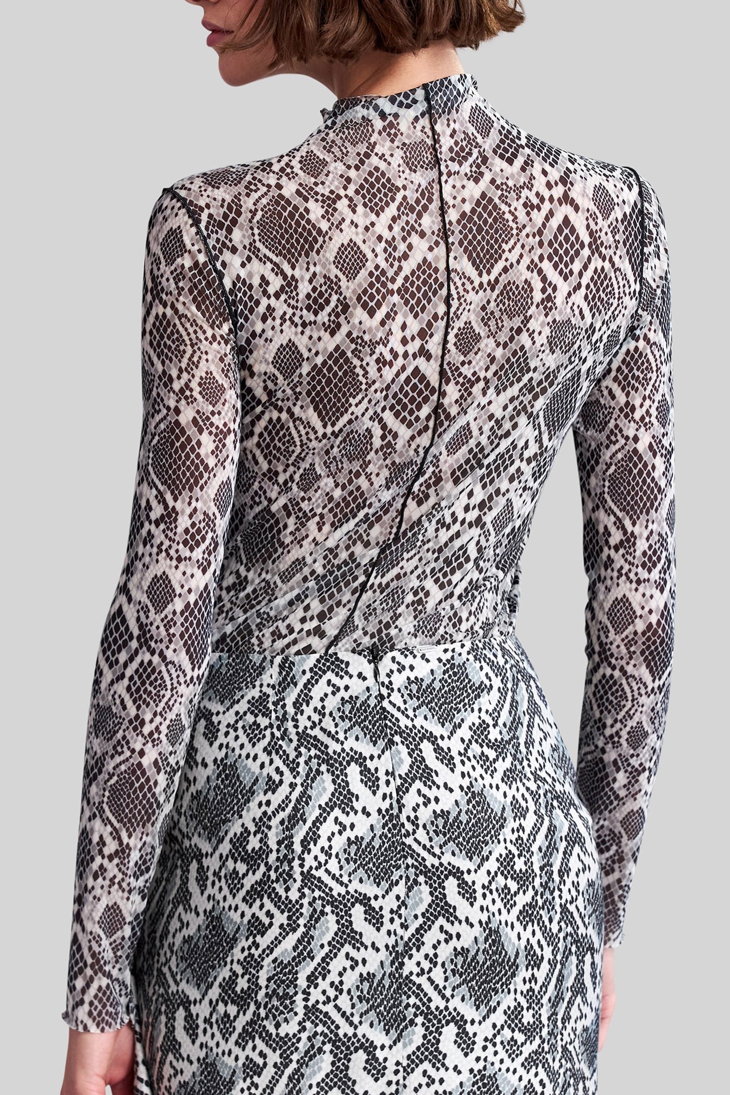 WHITE TOP WITH GRAPHIC PYTHON PRINT 2