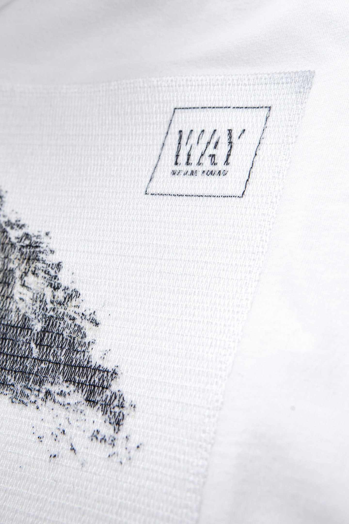 BOYS’ WHITE T-SHIRT WITH WAVE IMAGE EMBROIDERED ON BACK 5