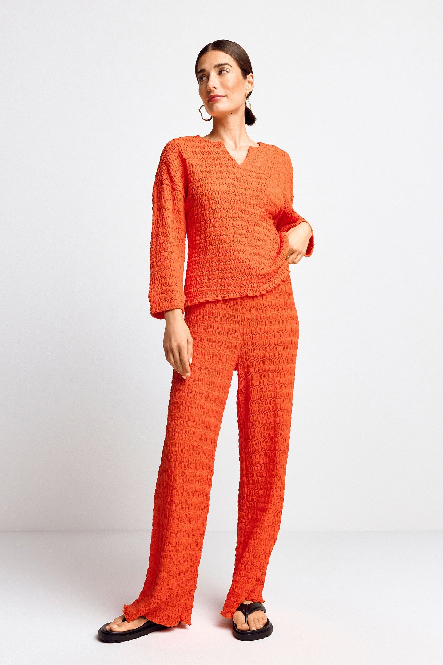 CRINKLED STRAIGHT LEG PANTS CHERRY TOMATO 1