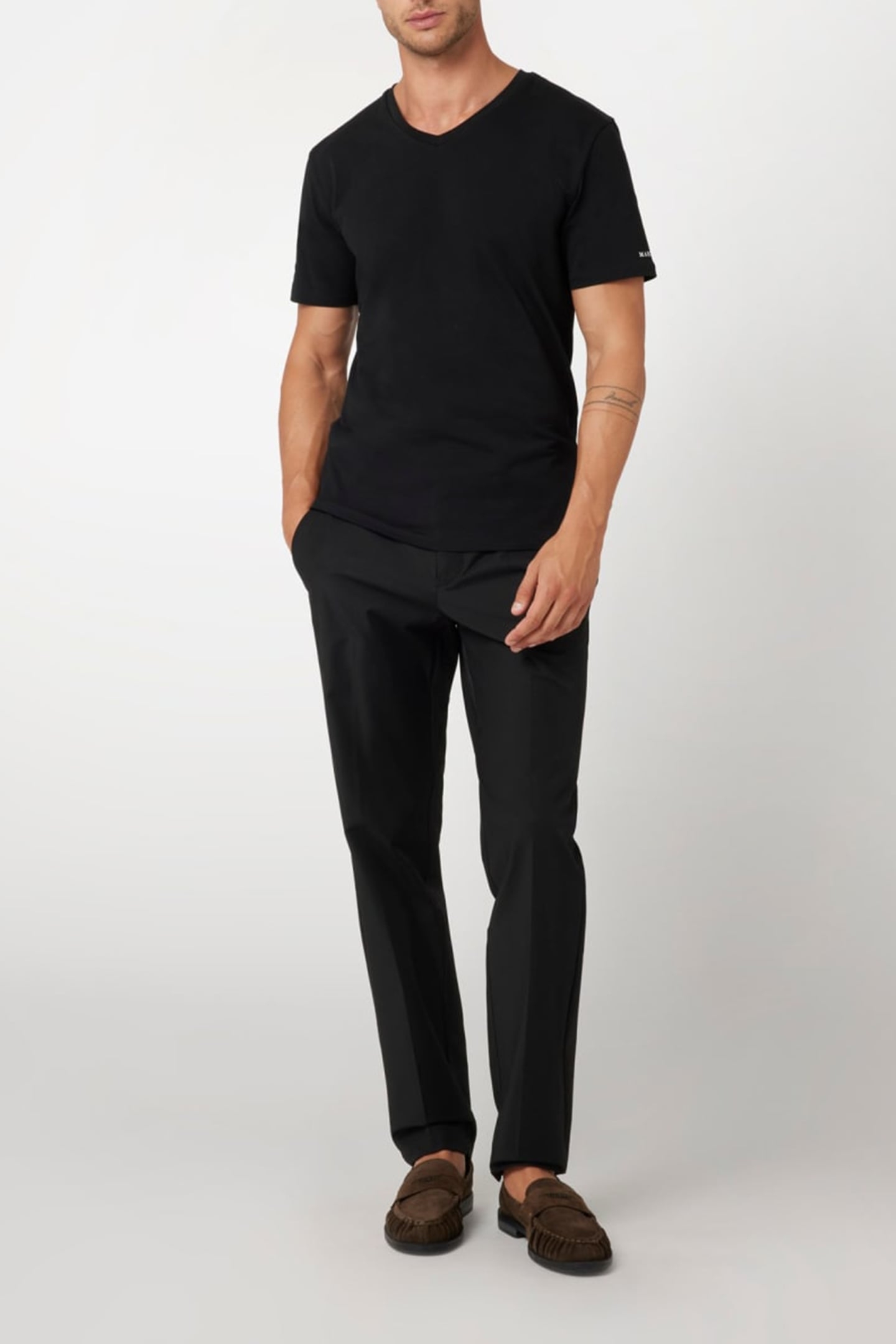 MARCIANO BY GUESS JERRY SS VN T-SHIRT JET BLACK 3