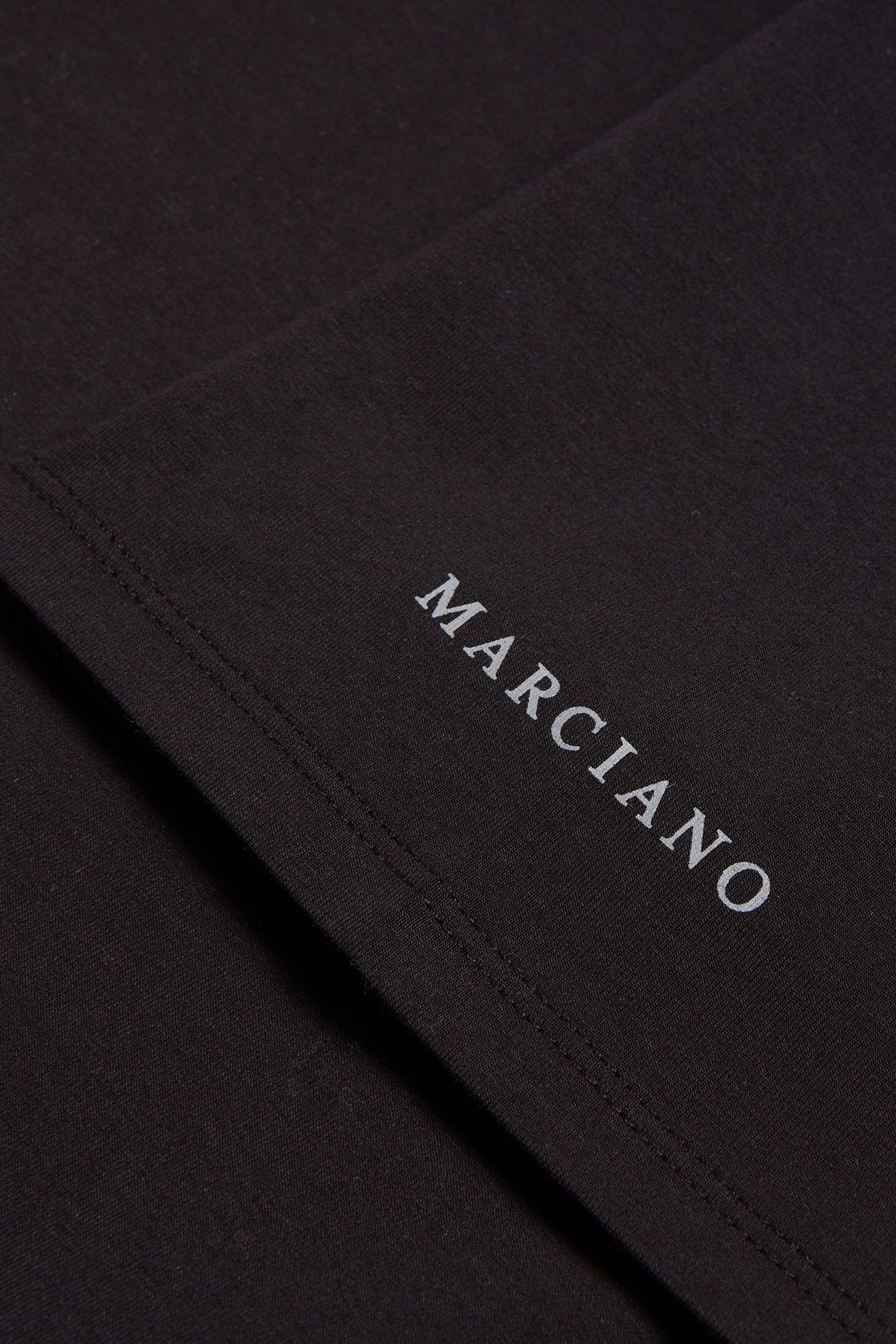 MARCIANO BY GUESS JERRY SS VN T-SHIRT JET BLACK 7