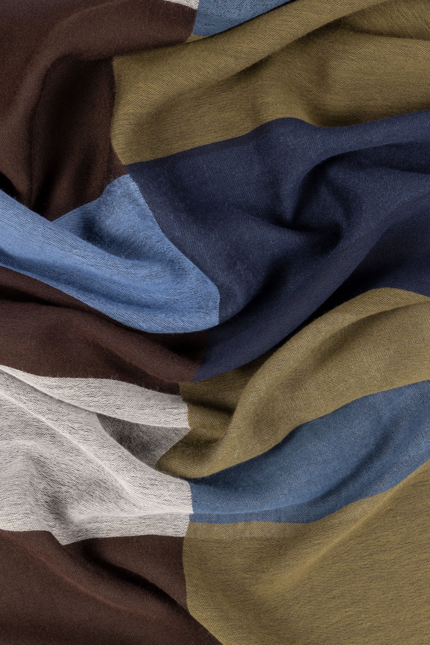 SCARF OVERLAP CHECK NAVY 4