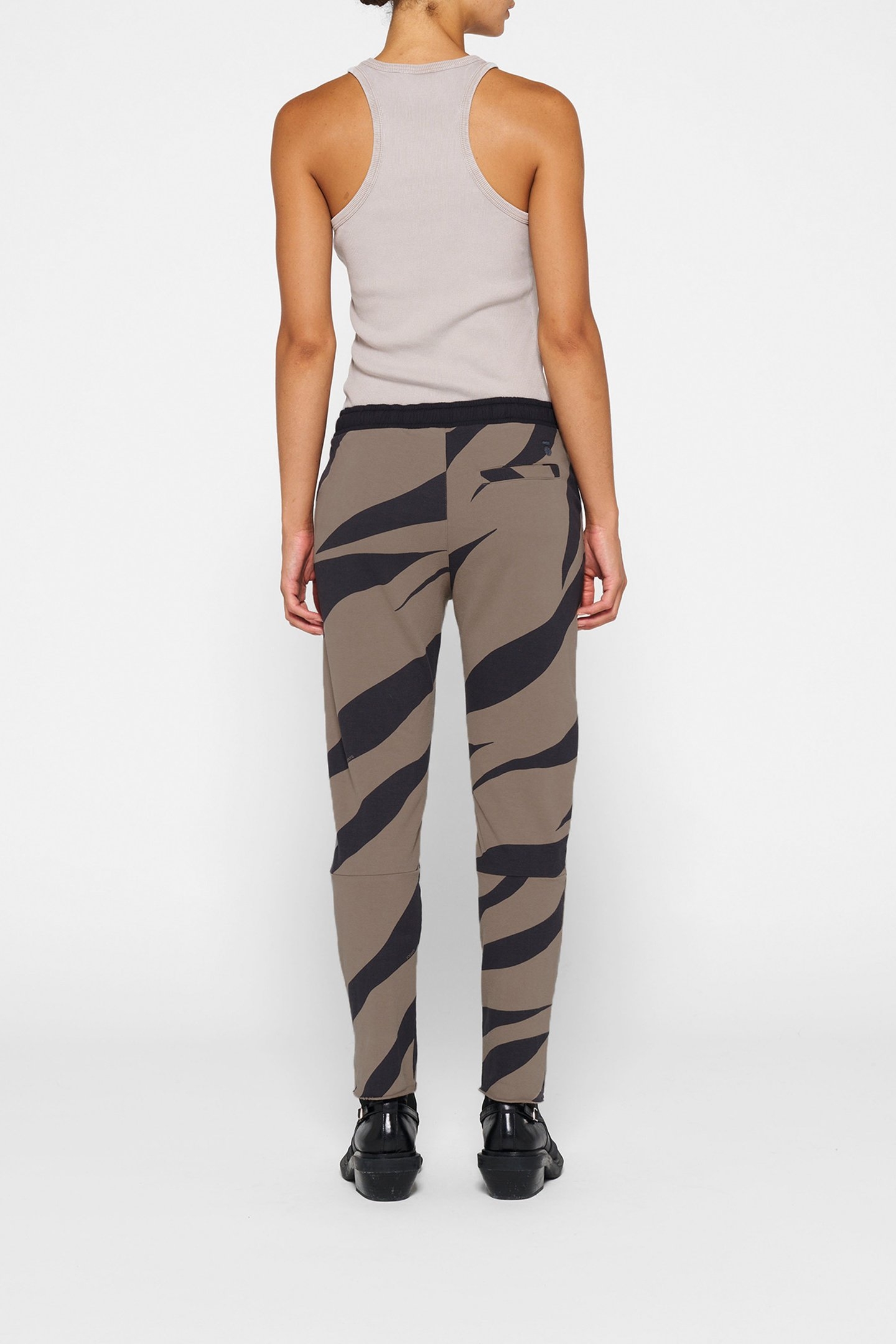 CROPPED JOGGER ZEBRA WARM TAUPE 3
