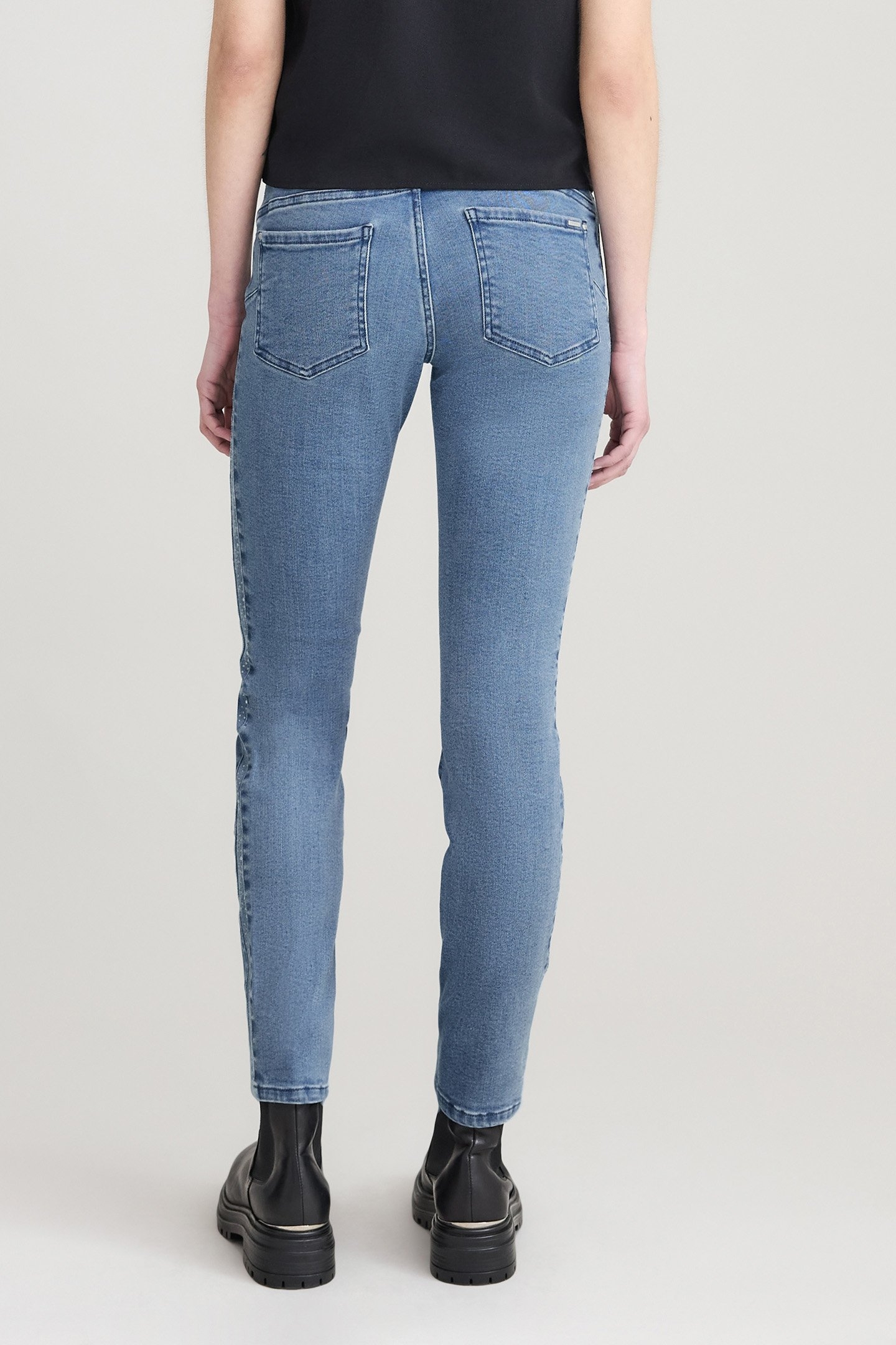 SLIM BLUE WATERLESS POWERSTRETCH STUDDED JEANS 2