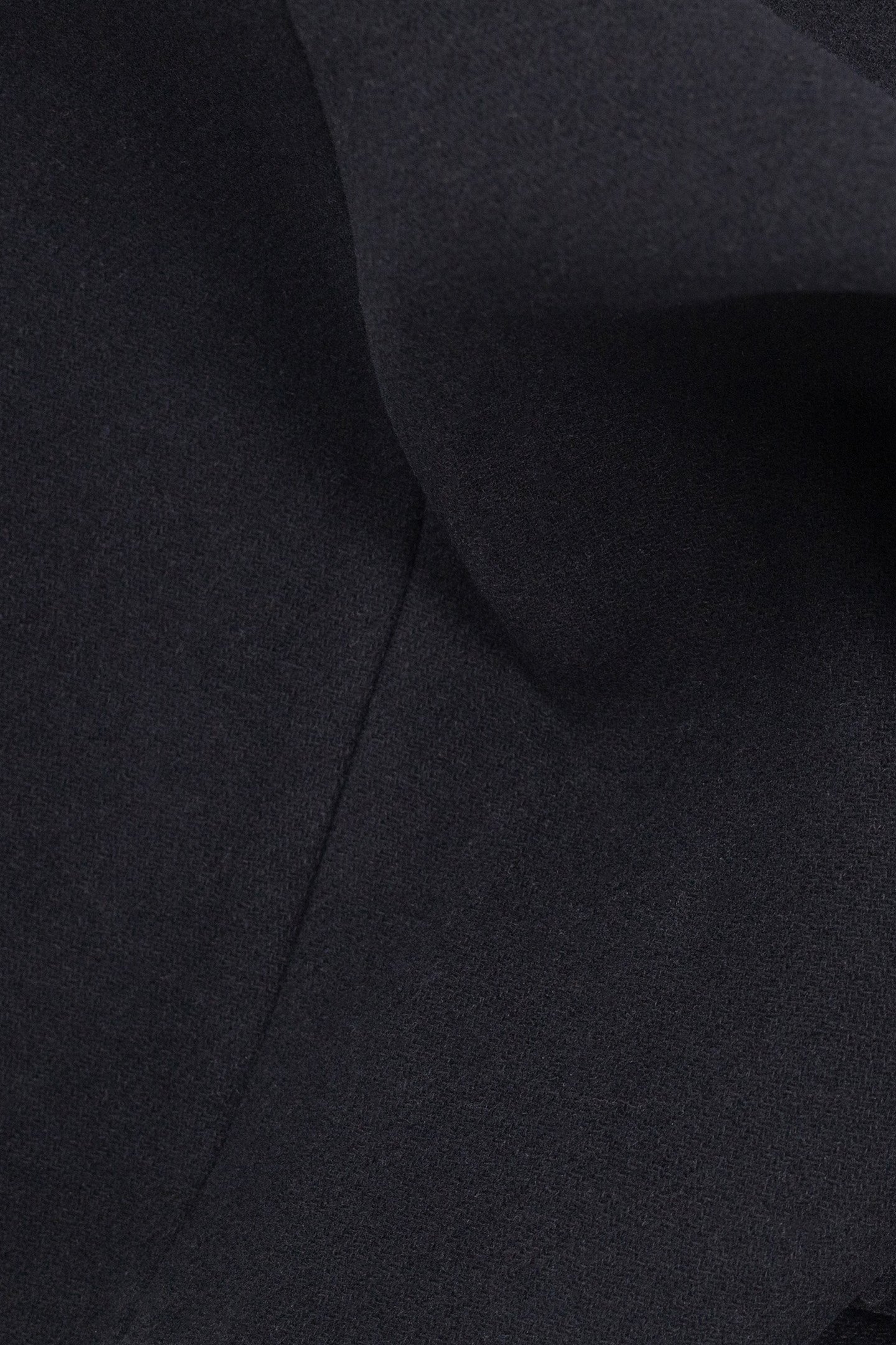 BLACK CHAIN NECK COAT 7