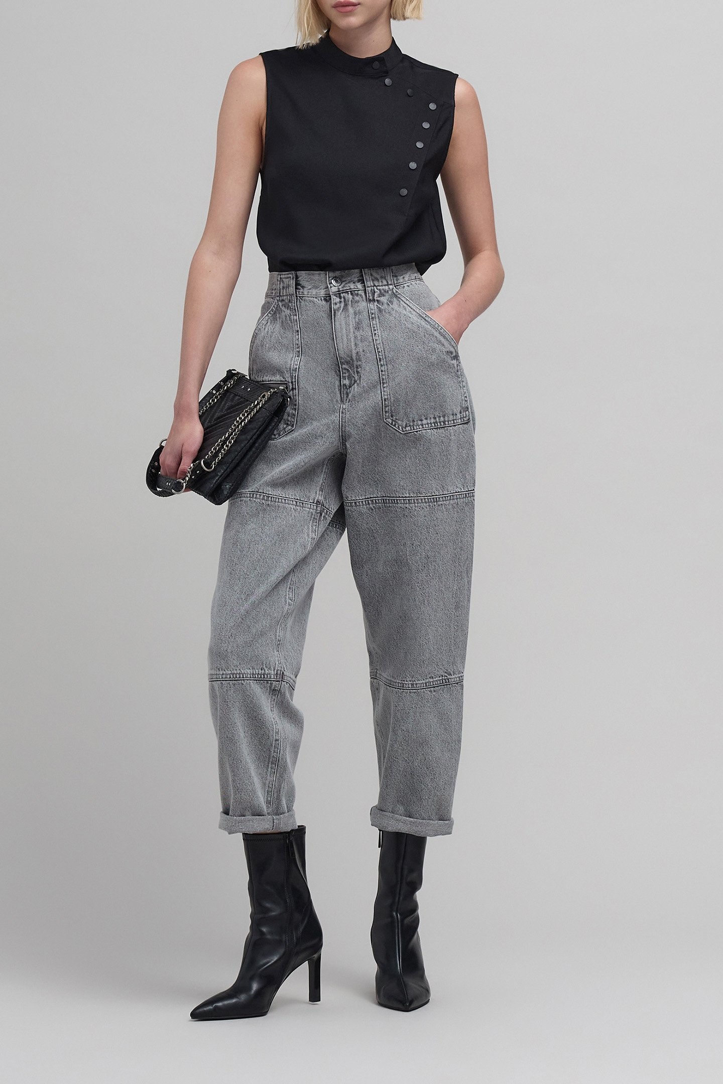 BLACK TOP WITH ASYMMETRICAL CLOSURE 3