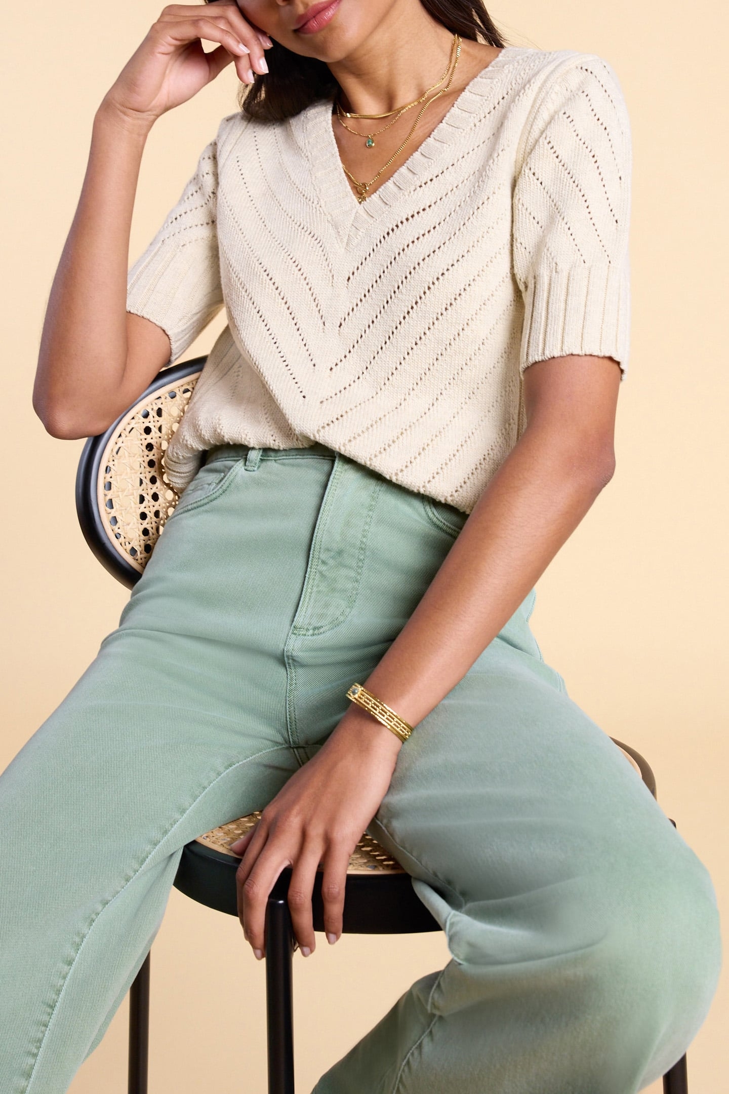 ECRU DECORATIVE KNIT SHORT SLEEVE SWEATER 4