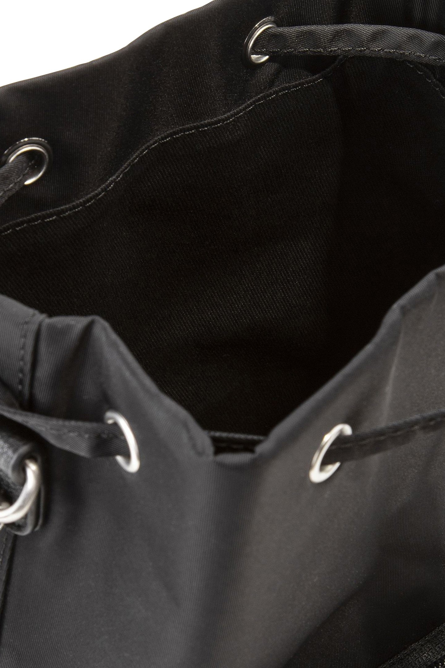 LEVI'S® BUCKET BAG IN BLACK 4