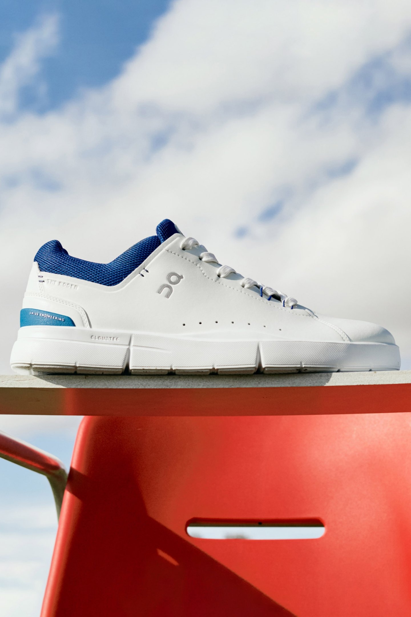 THE ROGER ADVANTAGE 1 WHITE COBALT 7