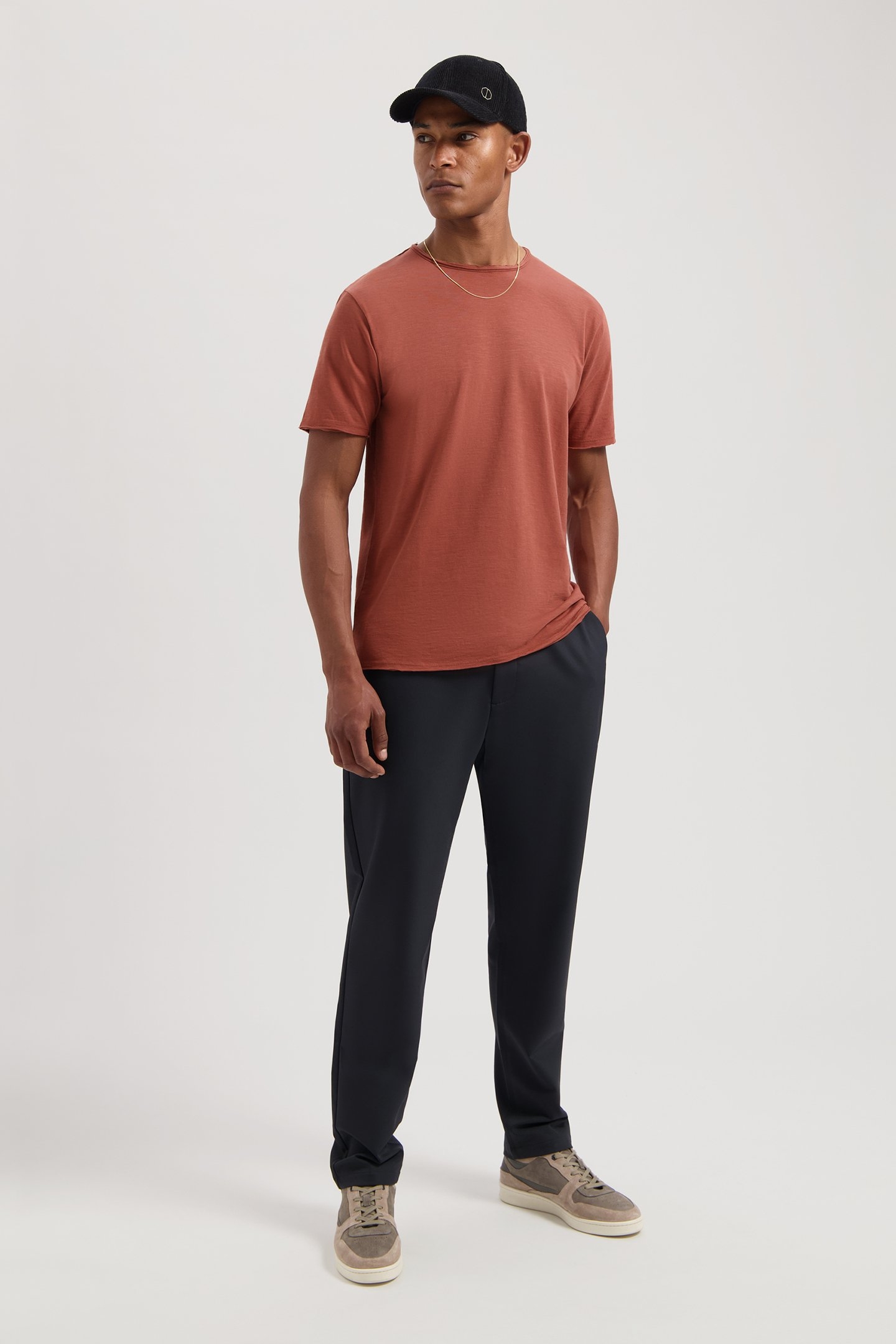 DS_MC QUEEN RUSTIC BROWN 3