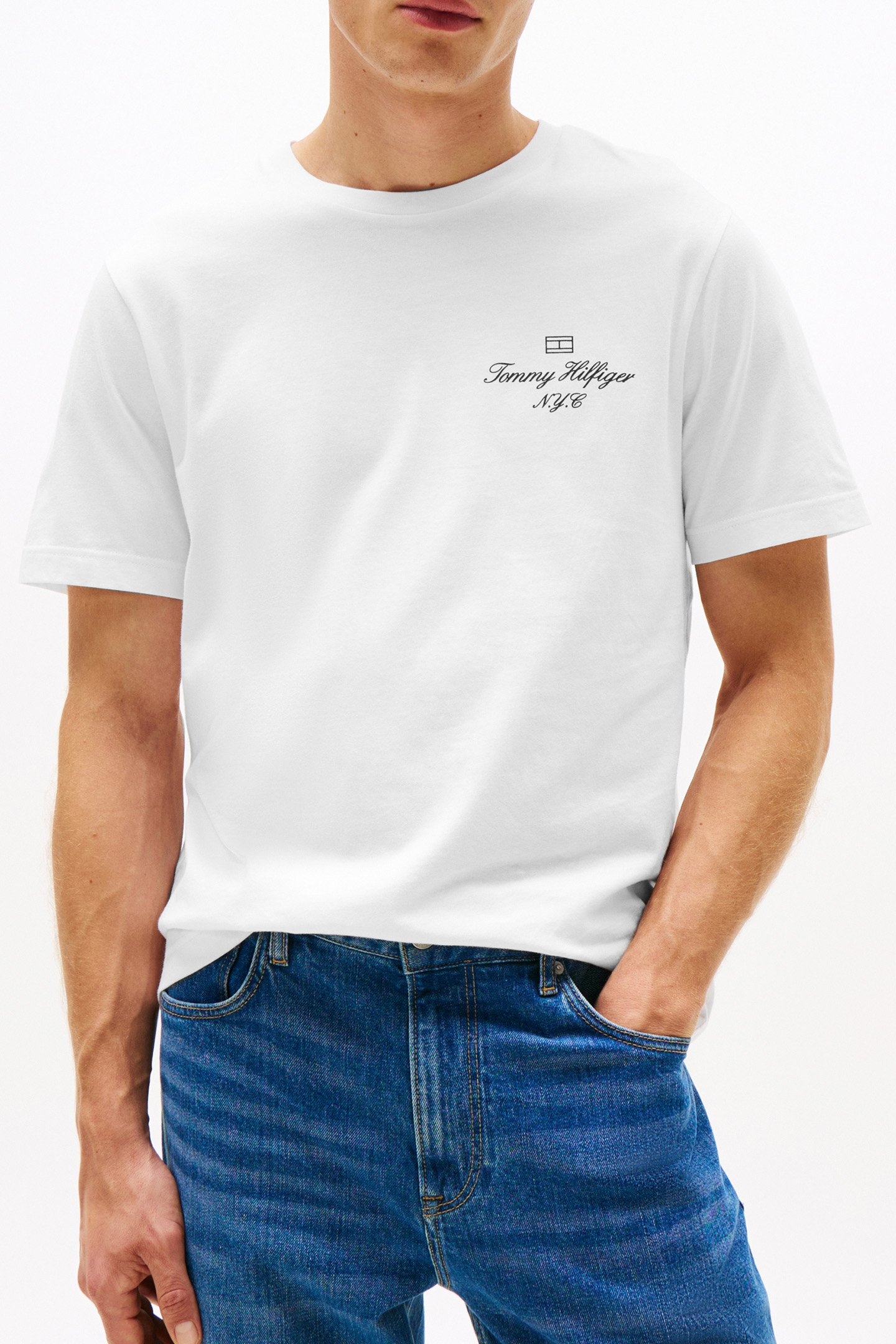 OUTLINE FLAG SCRIPT REGULAR FIT T-SHIRT WHITE 1