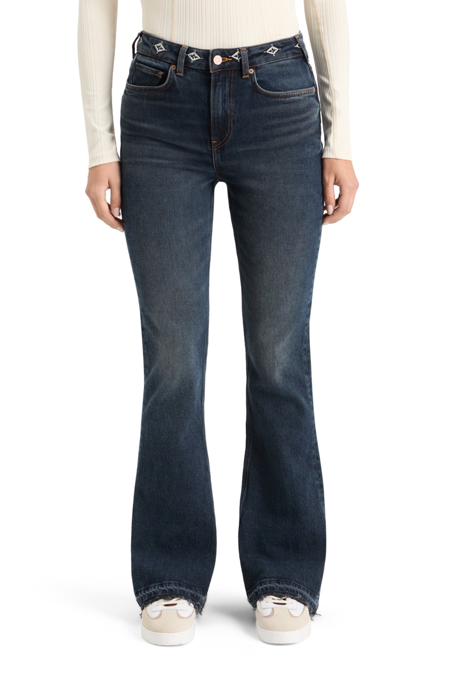 THE CHARM FLARED JEANS WITH EMBROIDERY DETAILS — ROAD TRIP 1