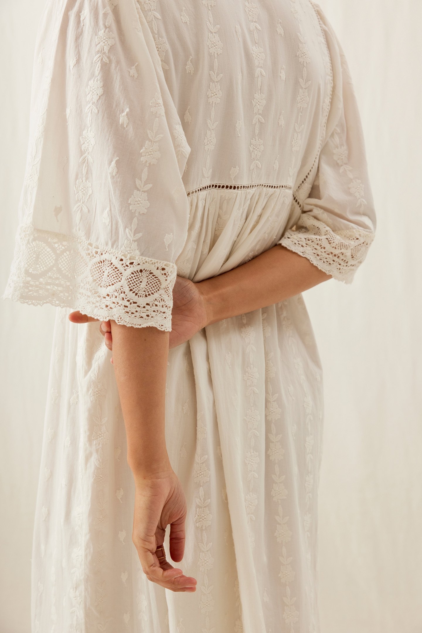 DRESS MAJORELLE OFF WHITE 4