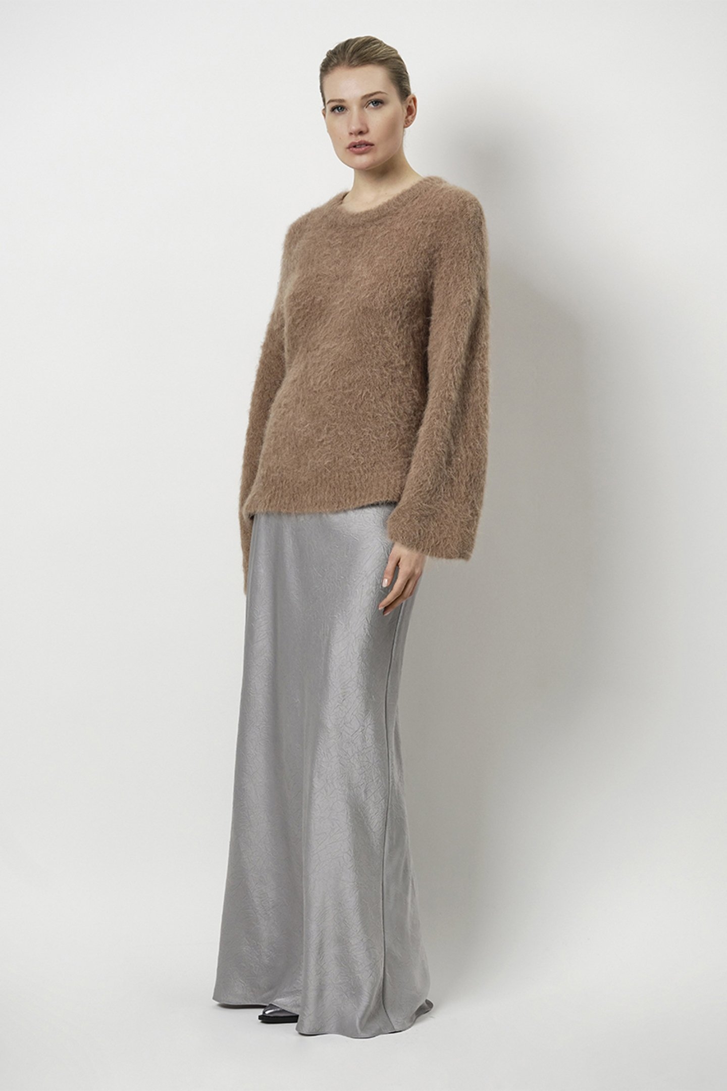 ADDAX CREWNECK SWEATER HAZELNUT HAZE 1