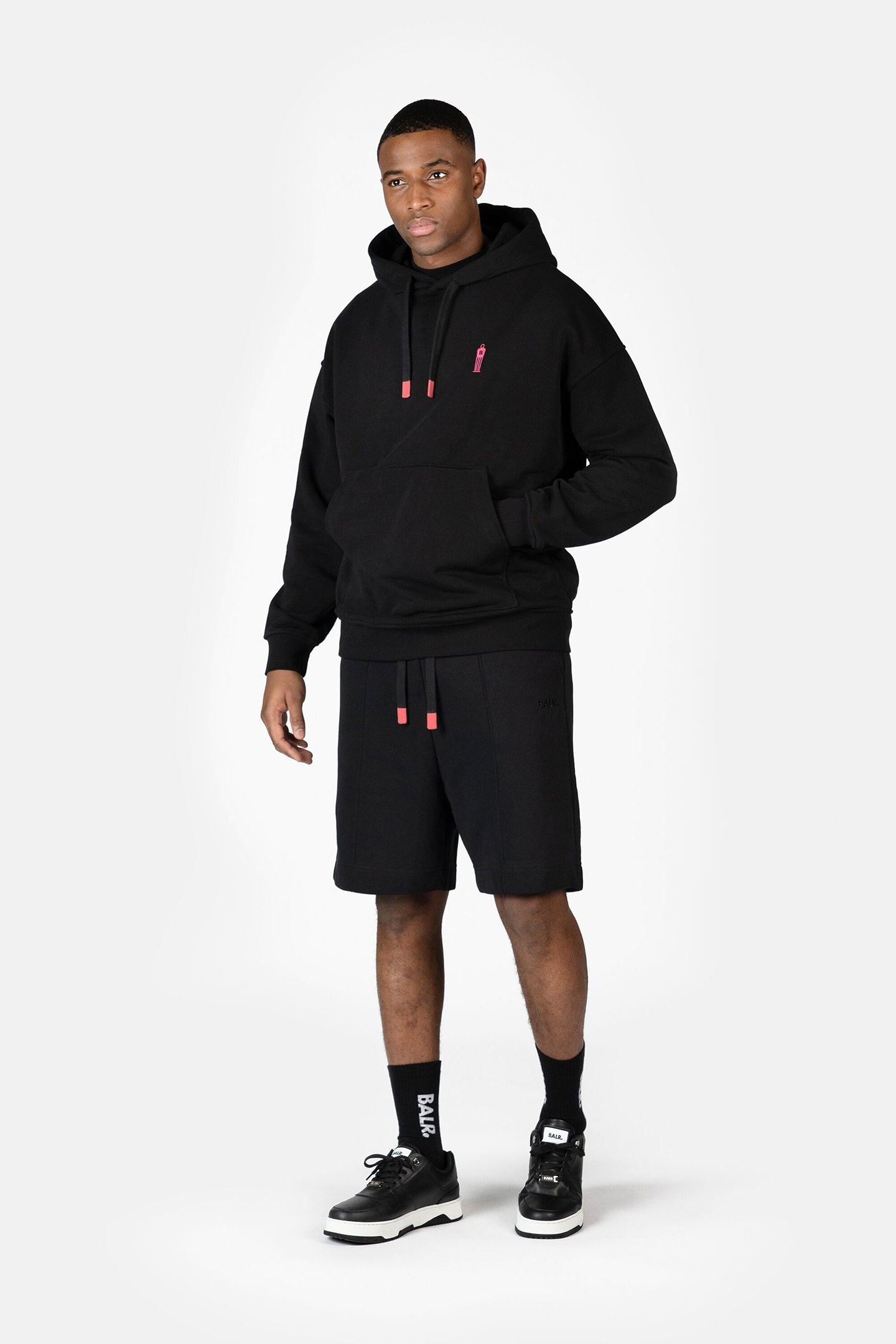 THE WALL BOX FIT HOODIE JET BLACK 3