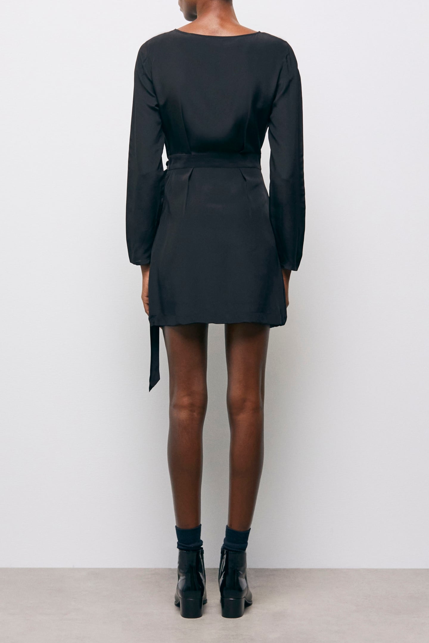 SHORT DRESS WITH LONG SLEEVES AND LACE SKIRT BLACK 2