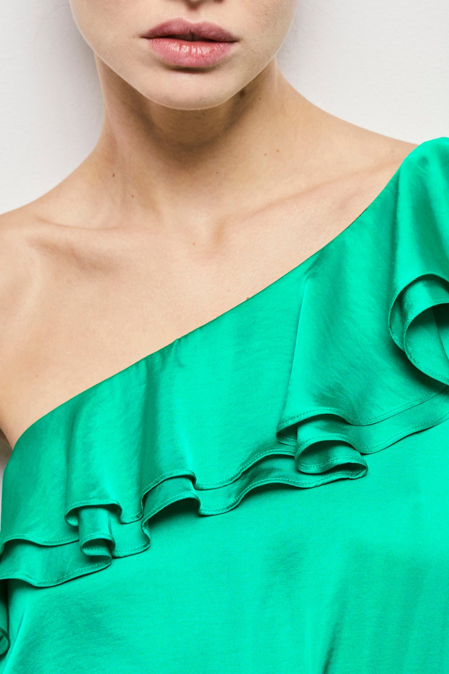 SHOULDER DRESS WITH LONG SLEEVES AND RUFFLES GREEN 6