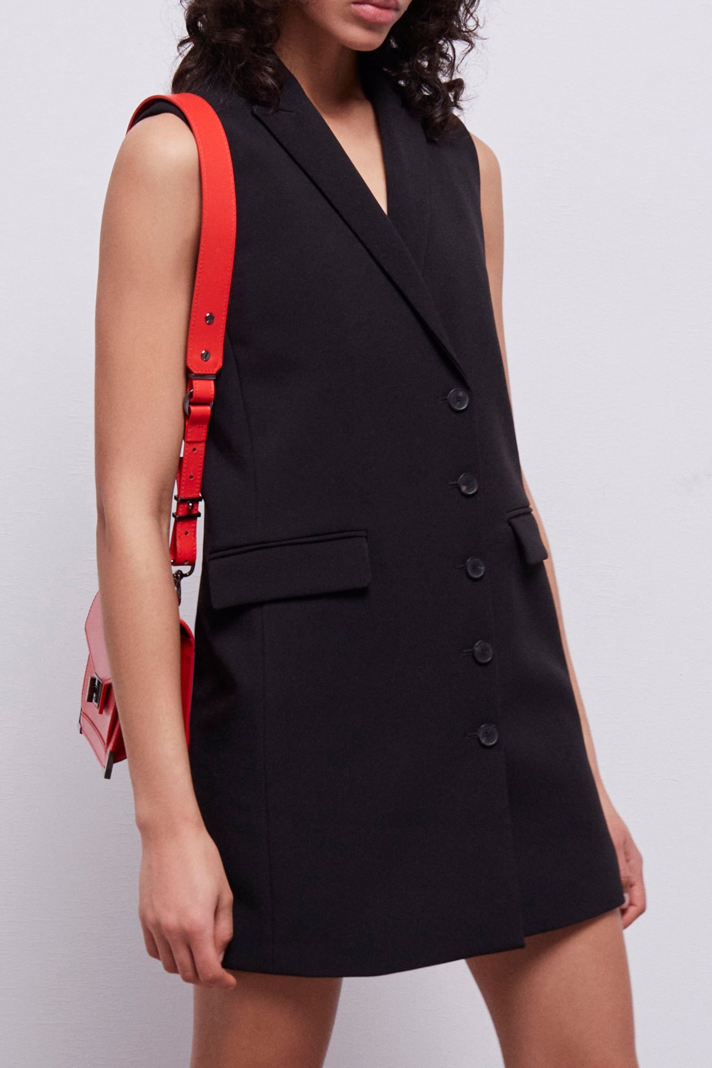 SLEEVELESS TAILORED DRESS BLACK 4