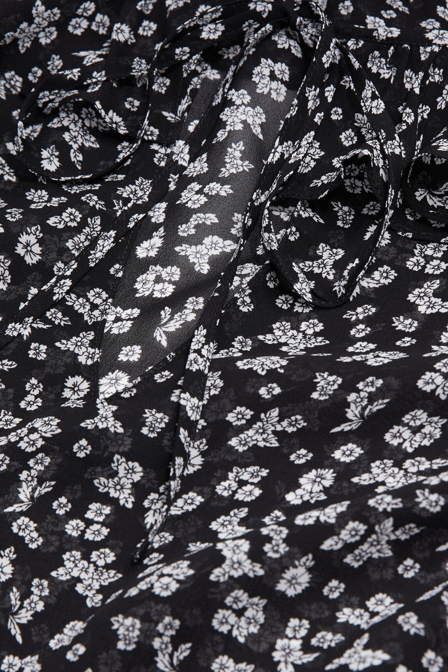 LONG SLEEVE TOP WITH RUFFLE DETAIL BLACK-ECRU 7