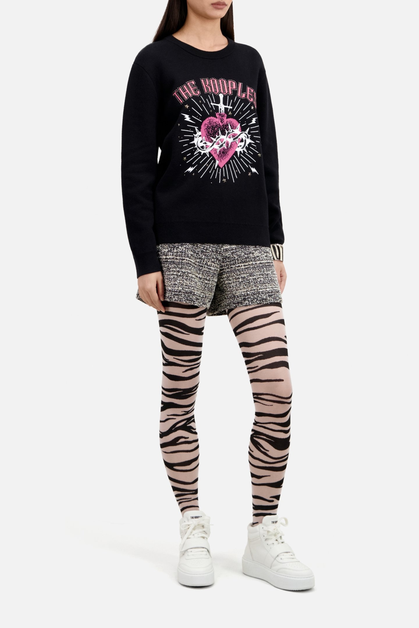 PULL COL ROND JACQUARD SACRED HEART BLACK WHITE 2