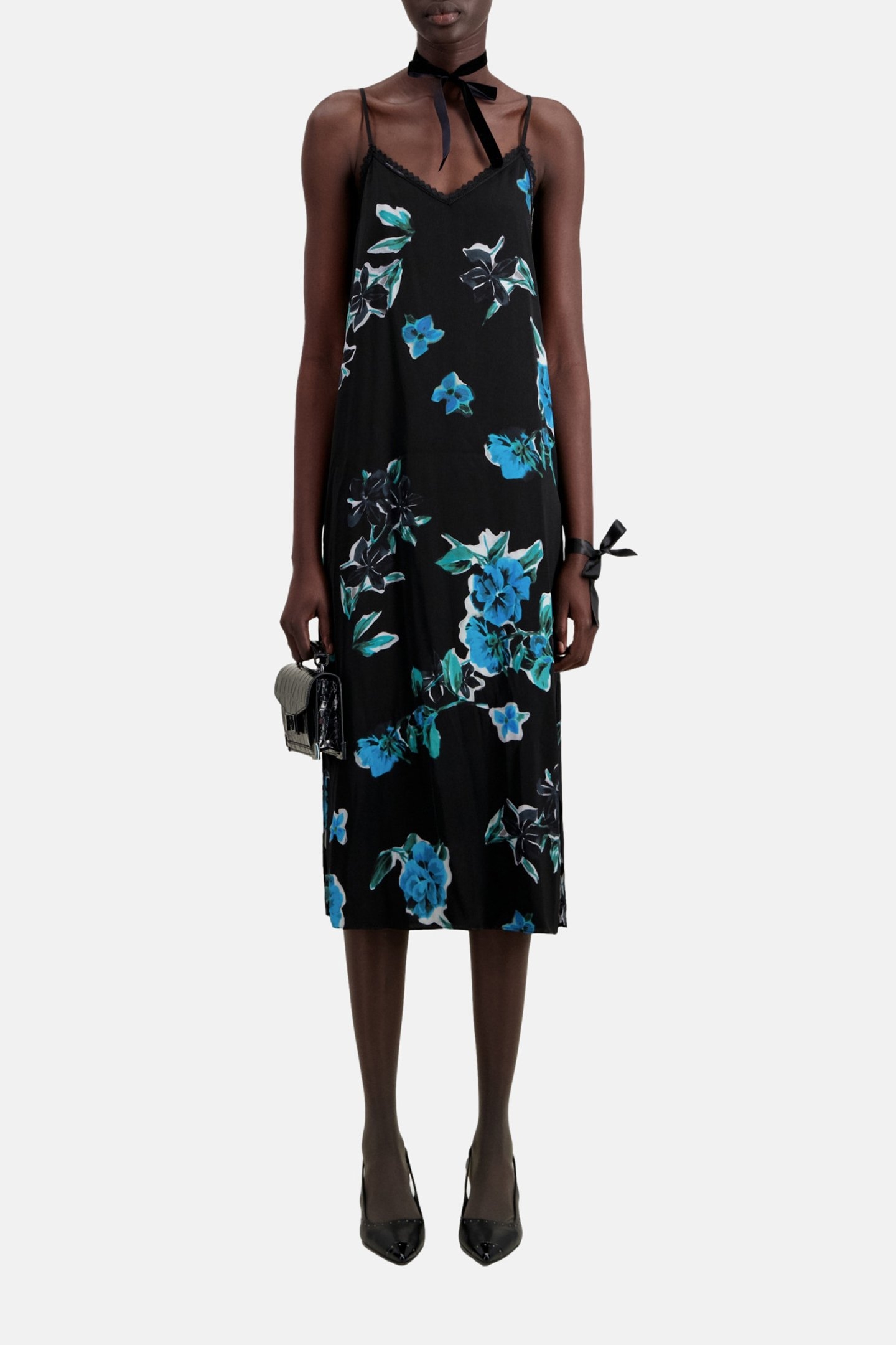 LONG SLEEVELESS DRESS BLACK BLUE 1