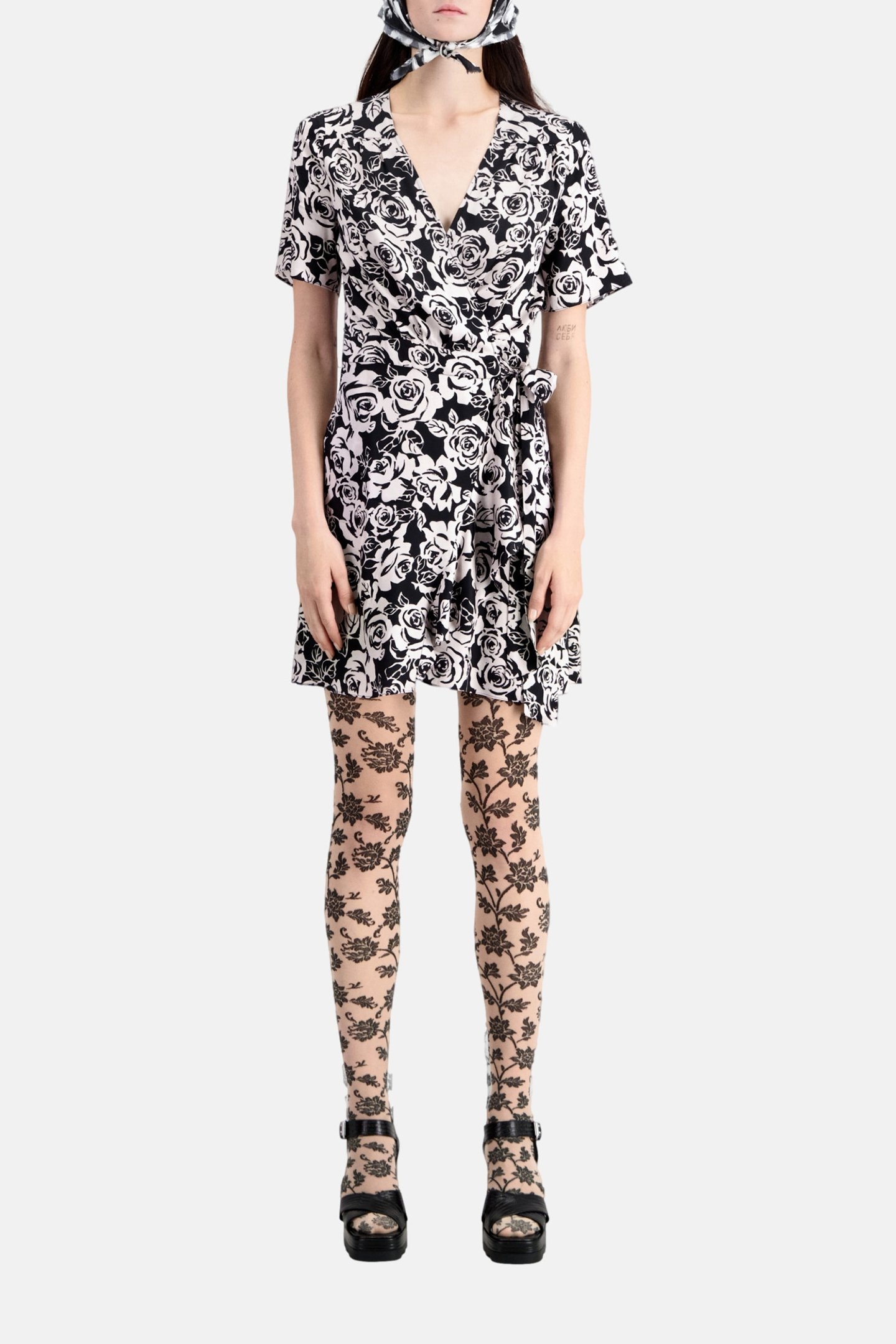 SHORT SLEEVE DRESS BLACK/PINK 2